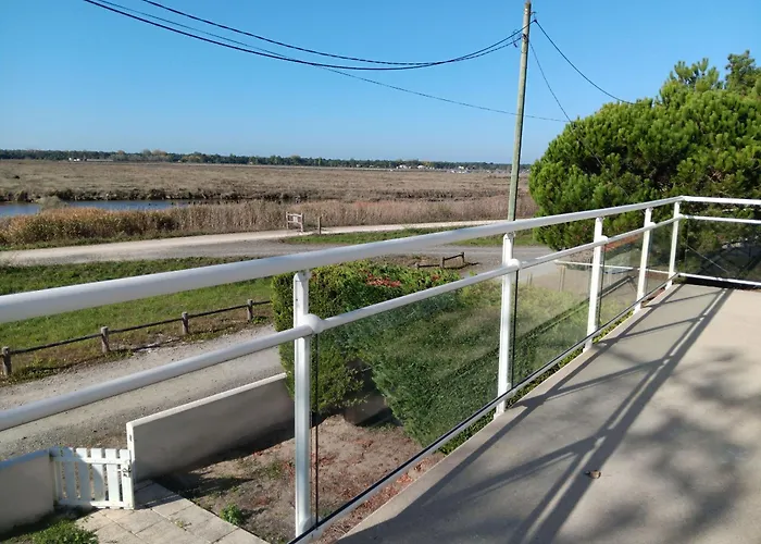 Maison Paisible Pour 5 Pers. Avec Vue Sur Le Lay - Fr-1-476-249